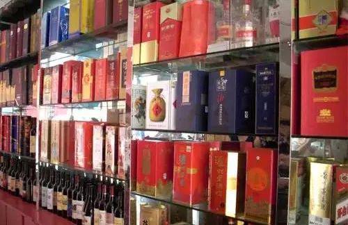 萬億市場下的生存困境 煙酒店老板為何在酒類經(jīng)營中難以獲利